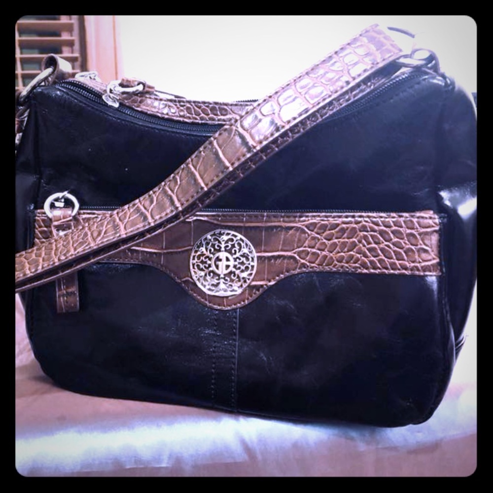 Like new Gianni Bernini purse (faux snakeskin)